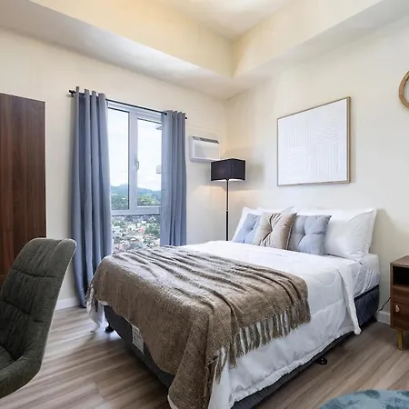 Furnished Studio Condo In Cebu It Park With Wifi, Netflix And Pool Access
