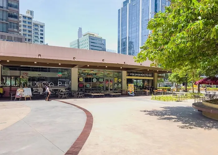 Furnished In It Park With Wifi, Netflix And Pool Access Apartment